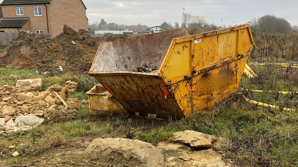 14 Yard General Waste Skip at new build house